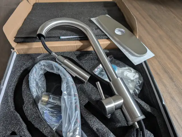 Brand New Pull Out Kitchen Faucets For Sale - Photo 9