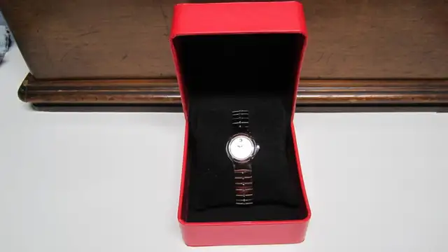 EXCELLENT WOMEN'S MOVADO QUALITY SPORTS EDITION WRISTWATCH - Photo 2