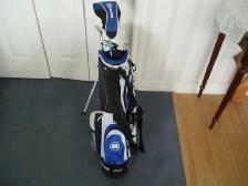 CHILD'S LEFT HANDED  GOLF CLUB SET  -  LIKE NEW