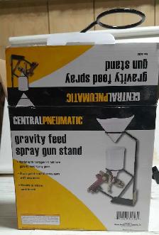 Central Pneumatic Spray Gun Stand