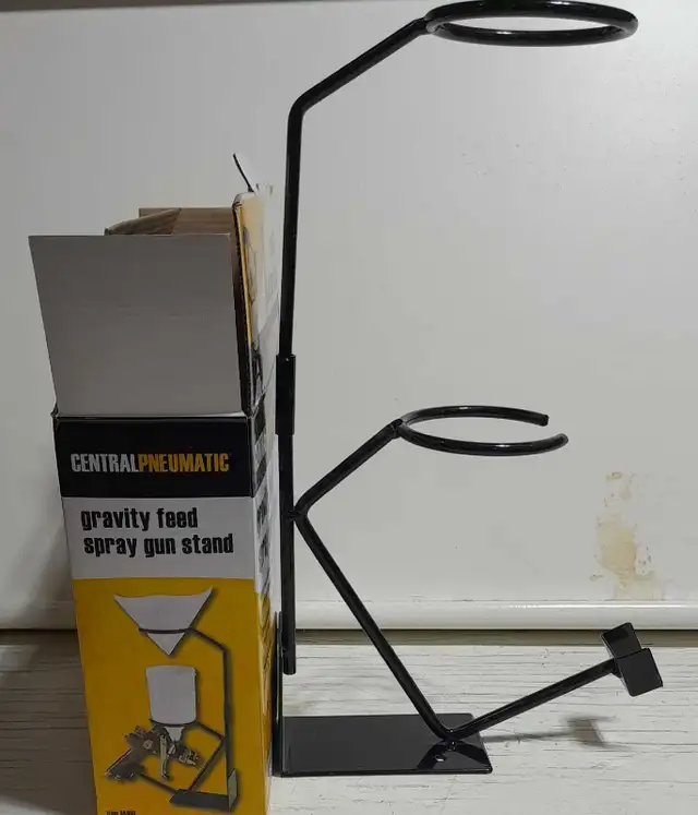 Central Pneumatic Spray Gun Stand - Photo 2