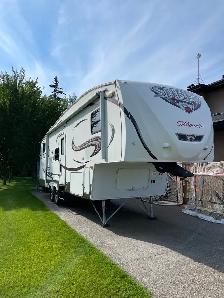 2014 Sabre 29BHTS 5th Wheel RV - Bunkhouse