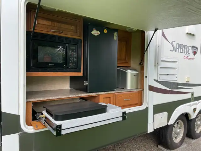 2014 Sabre 29BHTS 5th Wheel RV - Bunkhouse - Photo 2