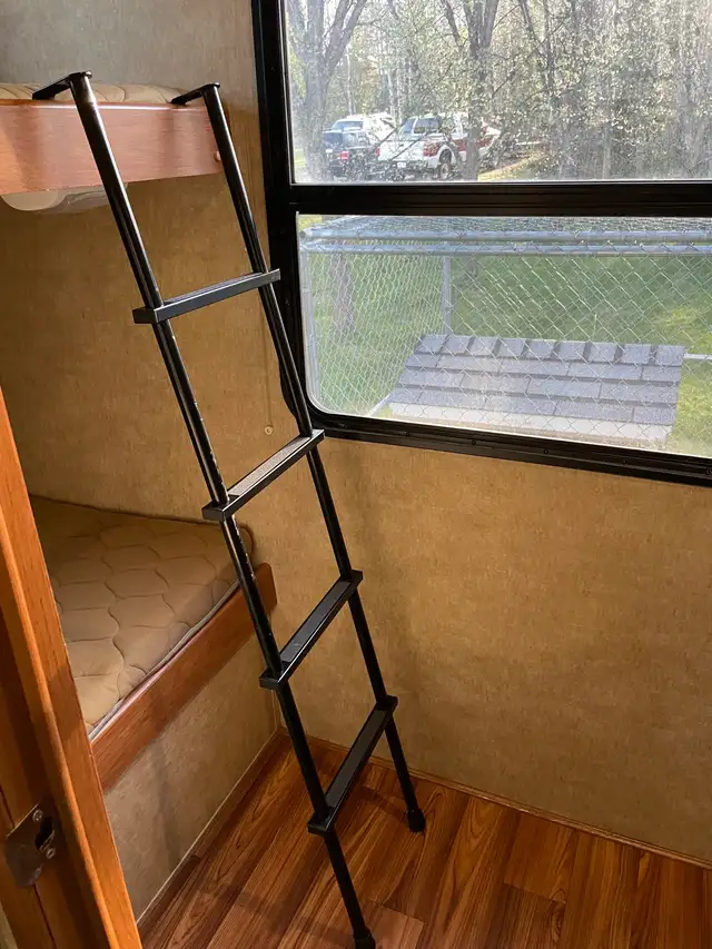 2014 Sabre 29BHTS 5th Wheel RV - Bunkhouse - Photo 6