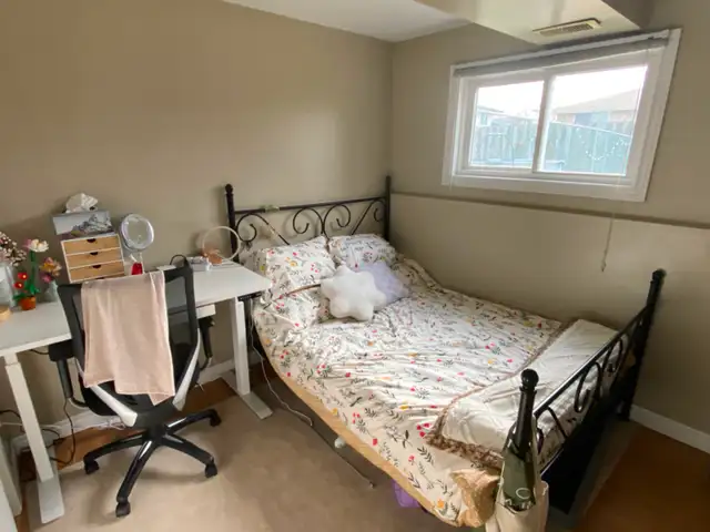 Female Only Student House With 1 Bedroom For Rent In Thorold - Photo 2