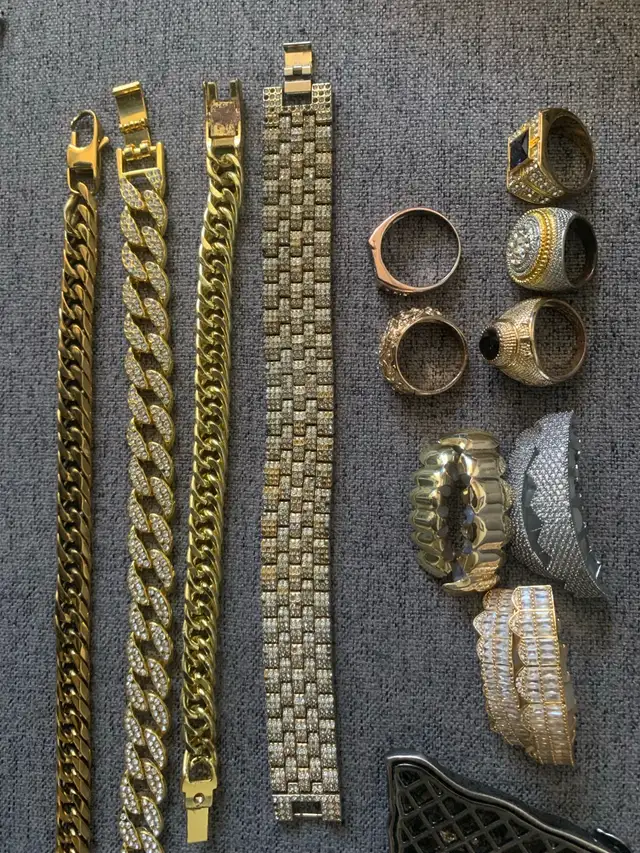 costume jewelry - Photo 6