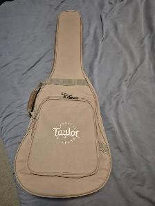 Taylor Academy / Big Baby Gig Bag For Guitar. Like New!