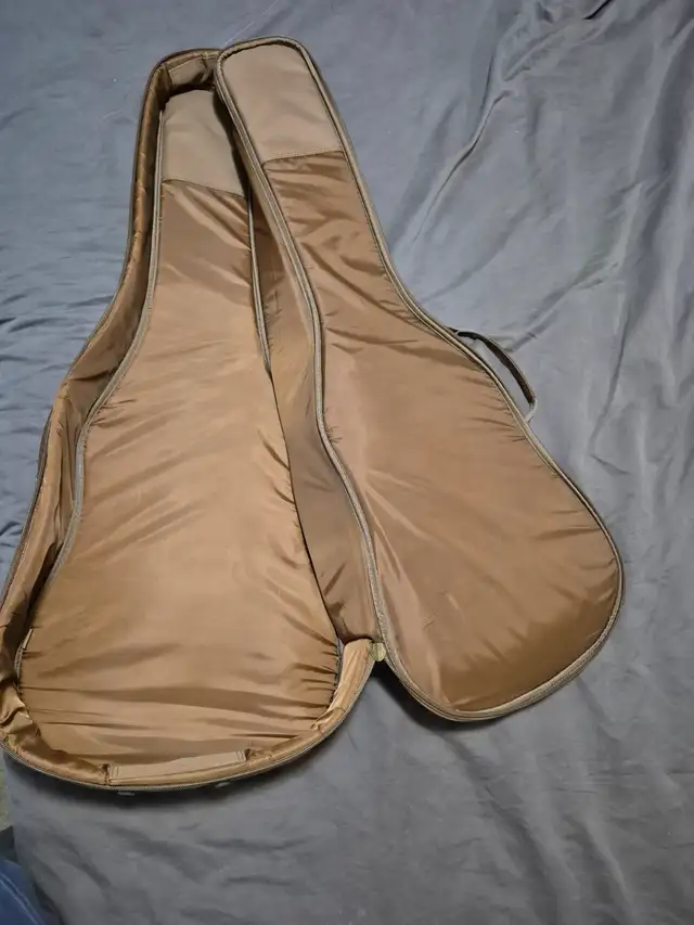 Taylor Academy / Big Baby Gig Bag For Guitar. Like New! - Photo 3