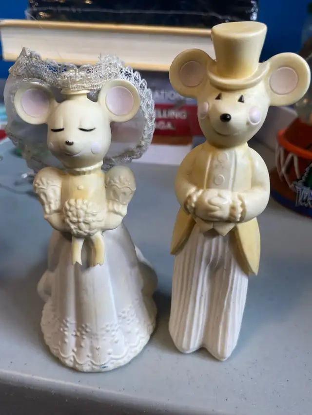 Avon Church Mouse Bride & Groom