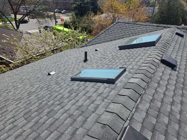 ROOFING CREWS - Photo 8