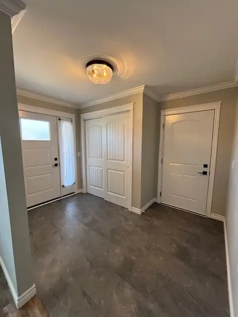NEWER 2 BEDROOM APARTMENT WITH GARAGE AT EMBROOK PLACE, KINGSTON - Photo 3