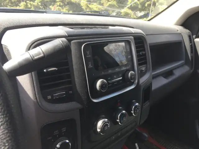 2015 Dodge RAM 1500 4x4 Quad Cab w/ Snow Plow - Photo 8