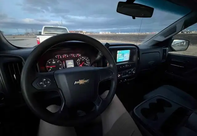 2017Cheerolet Silverado 150 Extended Cab - Photo 6