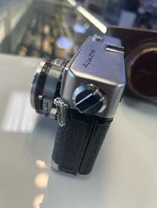 Fujica 35-SE SLR with case - Photo 3