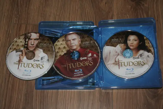DVDs Virginia's Run/Hairspray/Sisterhood/2 x Riddick/many more - Photo 5