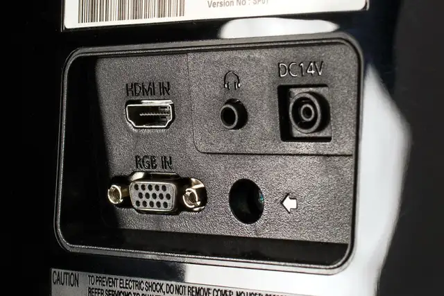 27' Samsung HD 16:9 1920 x 1080p computer monitor - Photo 2