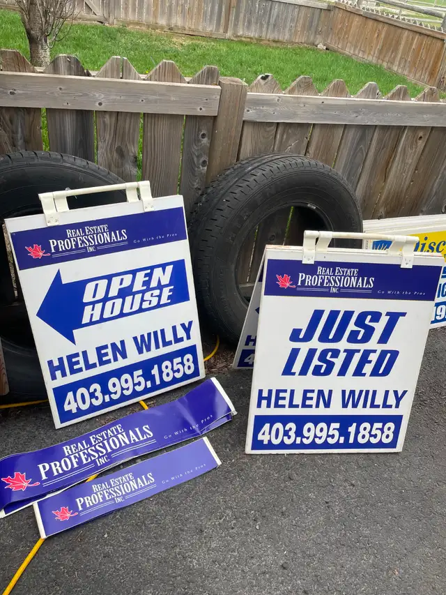 REALTOR SIGNS AND MORE
