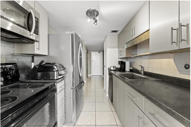 Spacious apartment for rent - great views of Detroit skyline! - Photo 6
