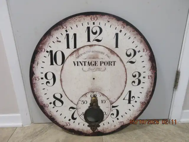 Wall clock