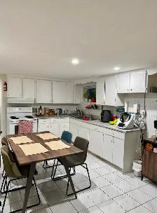Charming 3 bedroom Wilson/Jane/Weston Rd.