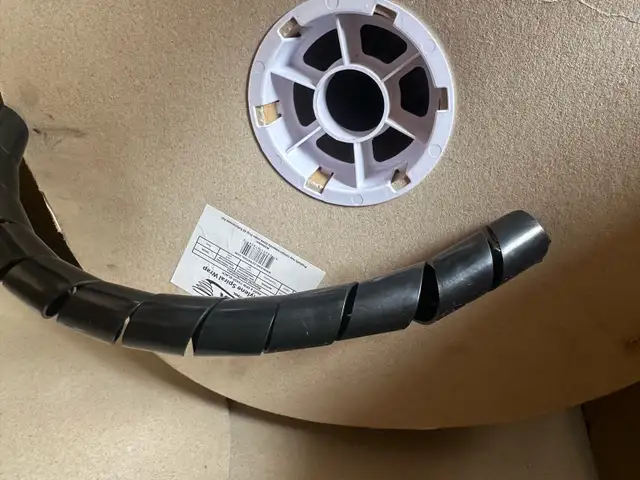 3/4" spiral cable sleeve wrap - Photo 2