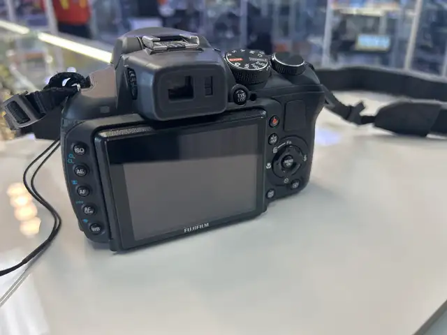 FujiFilm HS25 EXR 16MP Digital camera - Photo 3