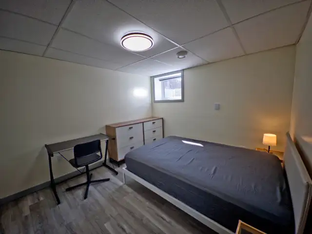 Modern Bedroom for Rent in Newly Developed Basement - Photo 2
