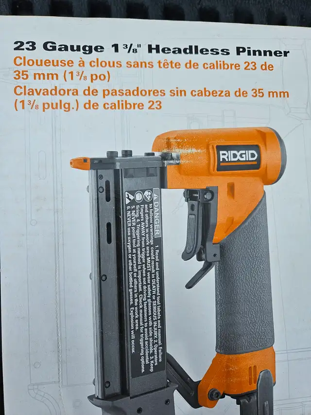 Rigid Pin nailer, 23 gauge, 1-3/8, headless, Like new, $ 80 - Photo 3