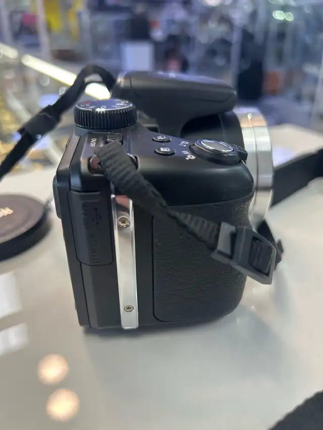 Kodak PixPro AZ421 16MP Digital camera - Photo 4