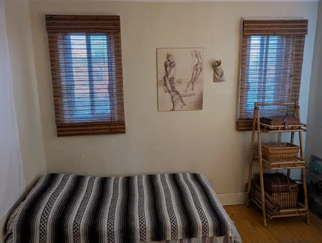 Room for woman. NDG Montreal. Near Villa Maria Metro. $875 incl. - Photo 4