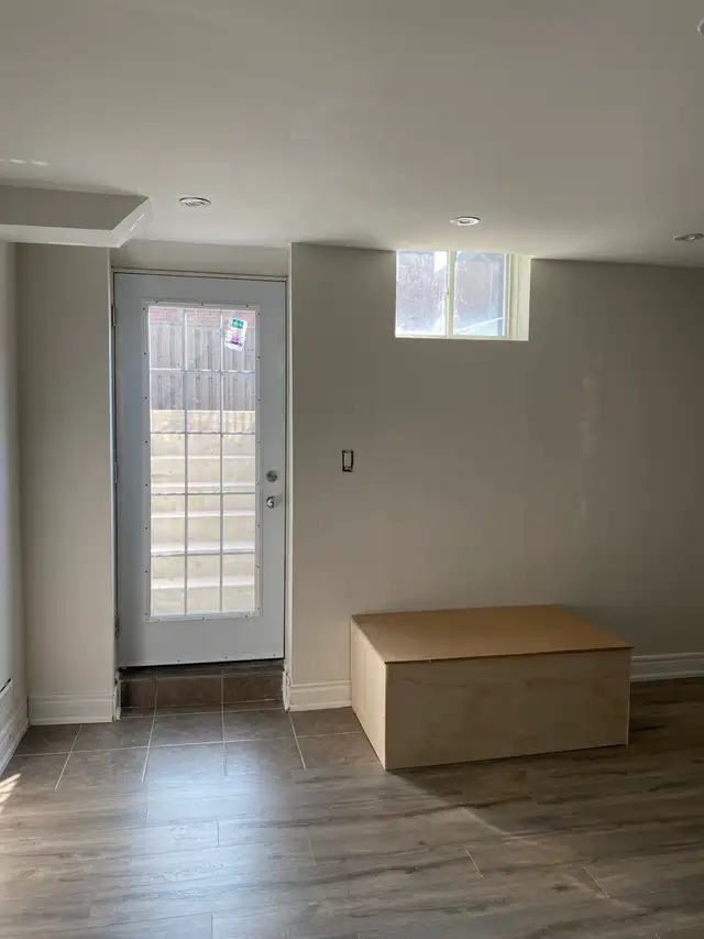 LEGAL - 1 Bed, 1 Bath Basement Brampton - Photo 9