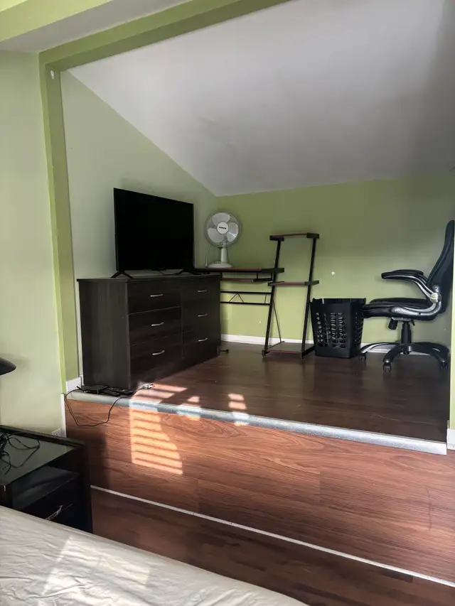 Très belle et grande chambre à louer, Marie Incarnation libre - Photo 8