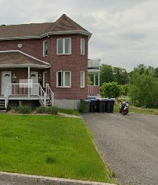 Très beau 4 1/2, Lévis 2e étage, 2 parkings LIBRE