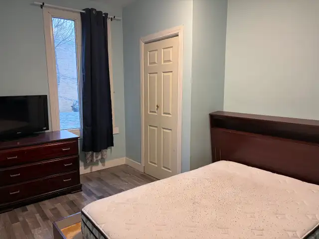 Beau très grand 2 1/2, Montcalm, Libre WIFI - Photo 9