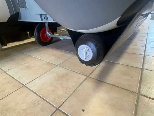 MAC 380S Inflatable Family Boat – Speed Tubes & Stable Hull - Photo 2