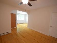 NDG 2nd floor- Spacious 2bedR, Separate living room and Dining R - Photo 2
