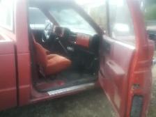 CHEVY S10.350 5.SPEED.STICK.READ.BELOW.CALL.780.240.9380. - Photo 4