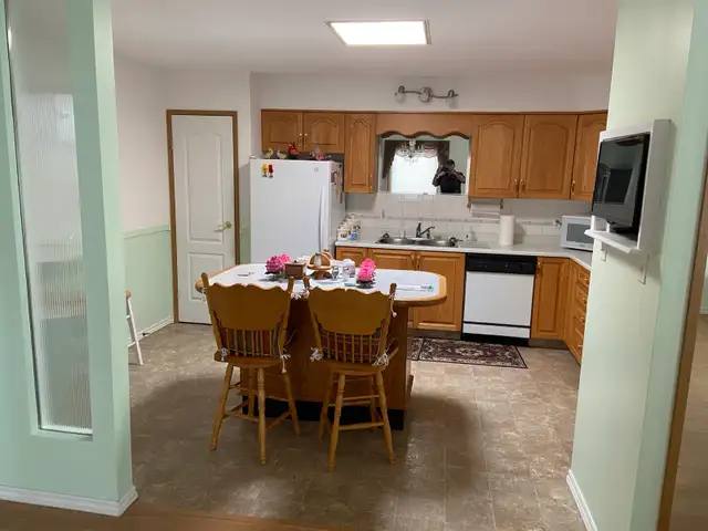 55  over home to rent (Liberty Village Hollick Kenyon) - Photo 5