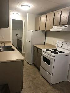 MAIN FLOOR – 1 BDRM – CAT FRIENDLY