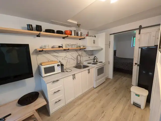 Appartement 2 1/2 tout compris - 800$ - Photo 2