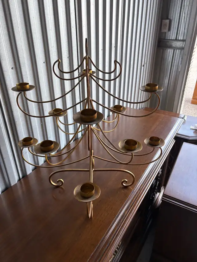 Free delivery used antique Gold Metal Candelabra - Photo 3