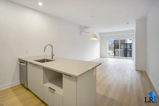 SQUARE PHILIPPE - 91-203 Apartment for Rent - Photo 5