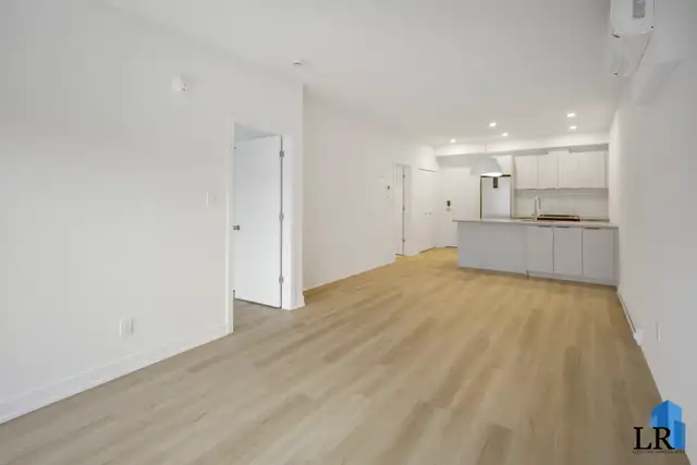 SQUARE PHILIPPE - 91-203 Apartment for Rent - Photo 6