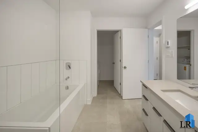 SQUARE PHILIPPE - 91-203 Apartment for Rent - Photo 11
