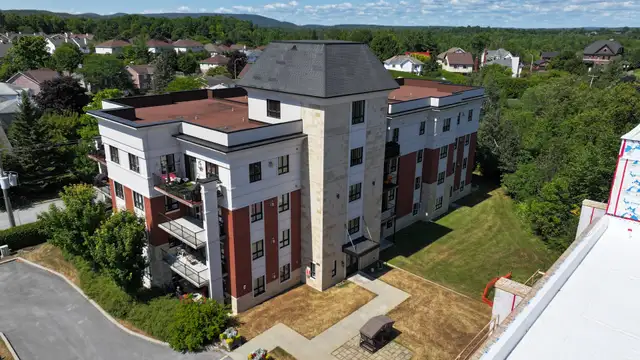 Vertigo - 312-102 Apartment for Rent