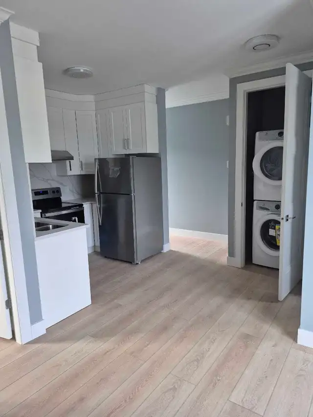 One-bedroom basement suite for rent. - Photo 6