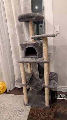 PawHut 54' Multi-Level Cat Tree Tower - Like New Condition