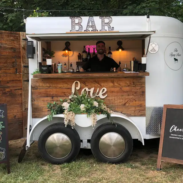 Wedding Bartending & Signature Cocktail Bar — Toronto & GTA
