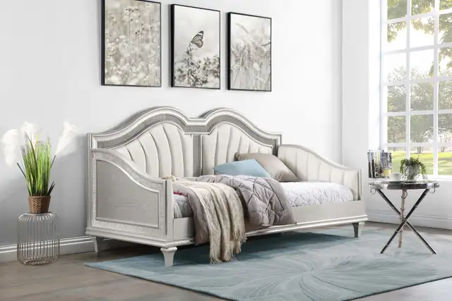 THE BEST HOME FURNISHINGS