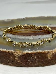 Interlocking Tinnes Bracelet - Photo 8